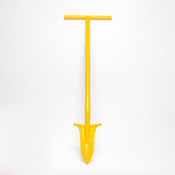 Yellow metal T bar spade with pointed digging end. 